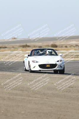 media/Nov-10-2025-Private Event (Mon) [[7fd464aee1]]/Novice/Session 3 (Sunset)/